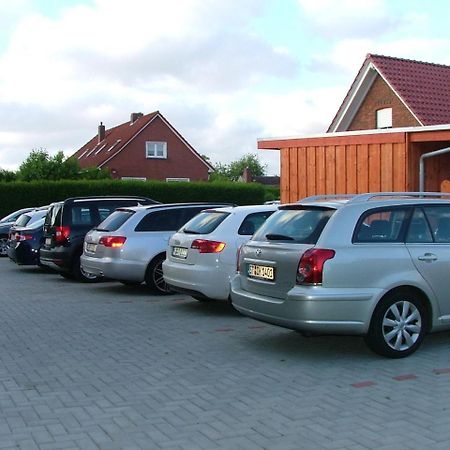 Hotel Thule Carolinensiel Exterior photo
