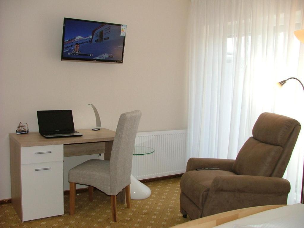 Hotel Thule Carolinensiel Room photo