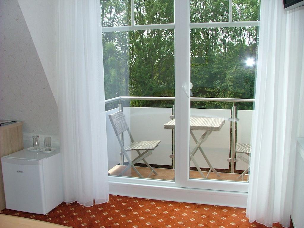 Hotel Thule Carolinensiel Room photo